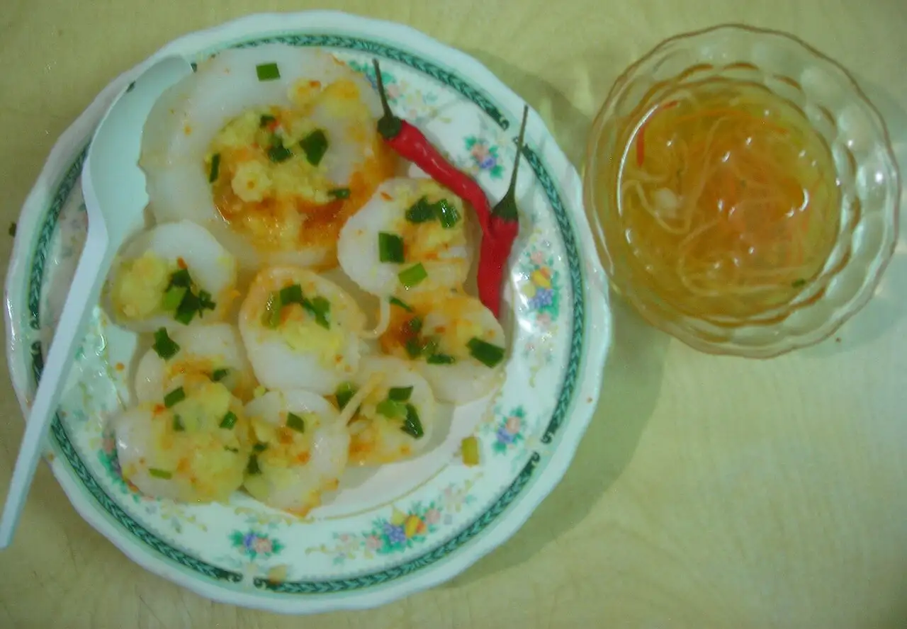 Ảnh minh họa: Đĩa bánh bèo tôm chấy, mỡ hành