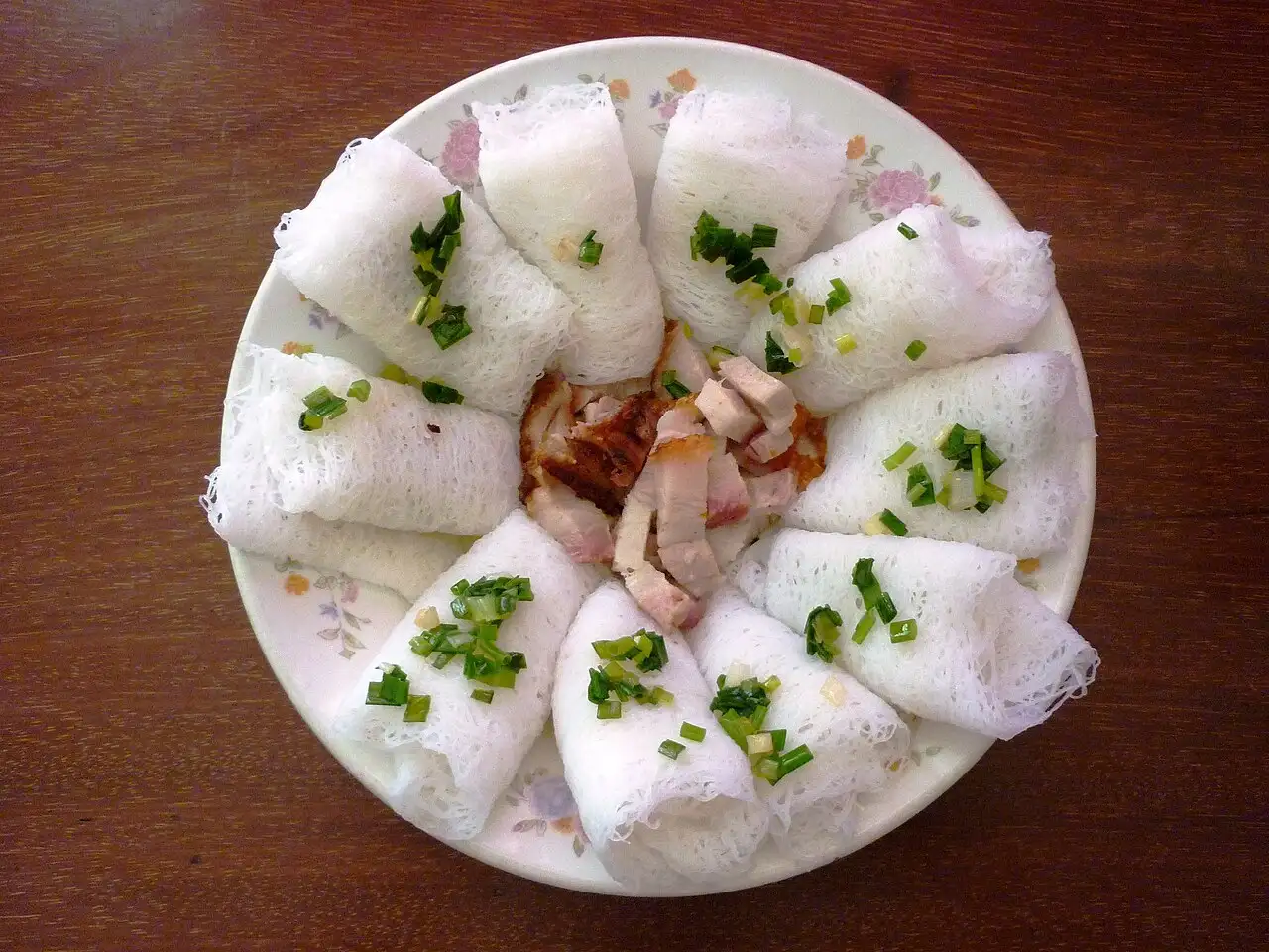 Ảnh minh họa: Bánh hỏi – Bánh hỏi lòng heo Mẫn