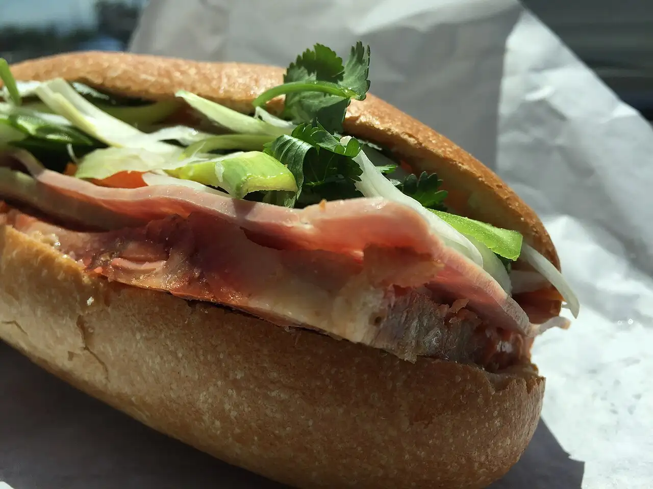 Ảnh minh họa: Bánh mì thịt nguội – Bánh mì Huỳnh Hoa