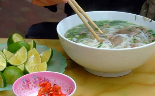 Phở Gia Truyền Bát Đàn
