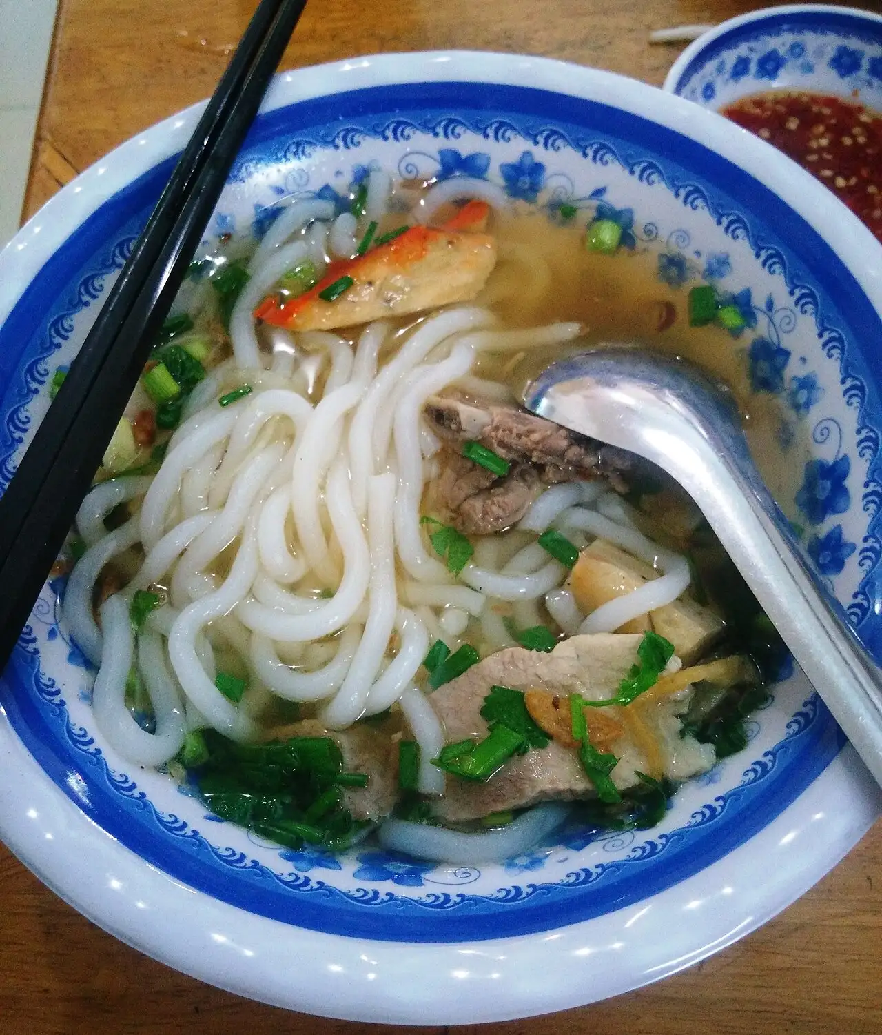 Ảnh minh họa: Tô bánh canh sợi tròn – Bánh canh Bà Thừa (cơ sở chính)